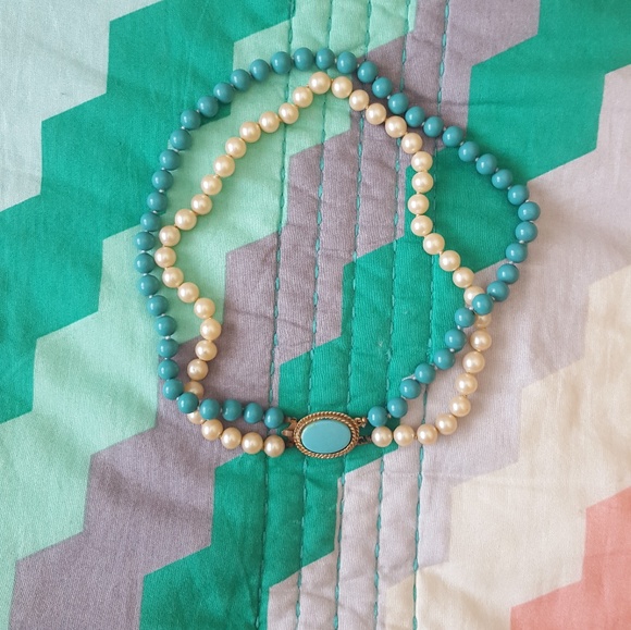 VINTAGE BEAD AND PEARL NECKLACE - Picture 6 of 7